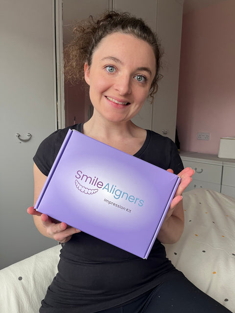 Kit Smiling Smile Kit – Smile Aligners Ltd